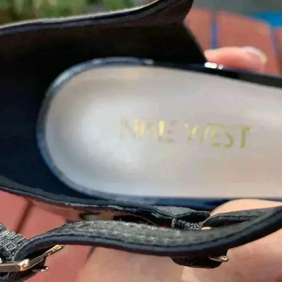 Nine West Black Stiletto Strappy Heels w both Patent  Leather/Leather - Picture 5 of 8